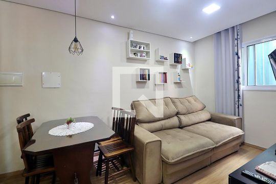 Sala de apartamento à venda com 2 quartos, 90m² em Vila Alto de Santo André, Santo André