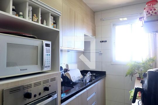 Cozinha de apartamento à venda com 2 quartos, 90m² em Vila Alto de Santo André, Santo André