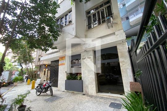Fachada de apartamento à venda com 3 quartos, 140m² em Copacabana, Rio de Janeiro