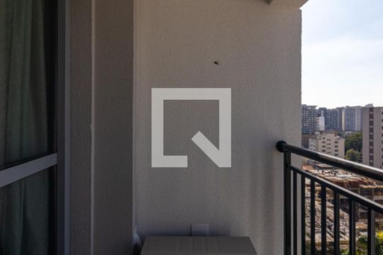 Varanda de kitnet/studio à venda com 1 quarto, 31m² em Indianópolis, São Paulo