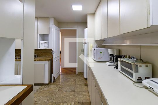 Detalhe da cozinha de apartamento à venda com 4 quartos, 173m² em Ipanema, Rio de Janeiro
