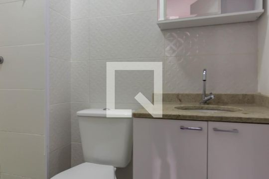 Banheiro de apartamento à venda com 1 quarto, 34m² em Presidente Altino, Osasco