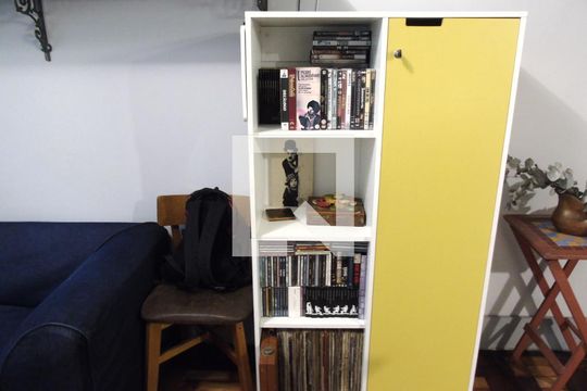 Detalhe Quarto/Sala de kitnet/studio à venda com 1 quarto, 59m² em Humaitá, Rio de Janeiro