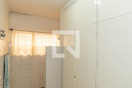 Banheiro Corredor de casa à venda com 3 quartos, 96m² em Jardim Eulina, Campinas