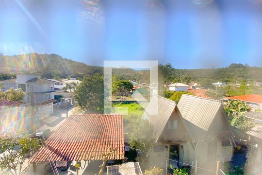 Vista do Quarto de apartamento para alugar com 1 quarto, 38m² em Cachoeira do Bom Jesus Leste, Florianópolis