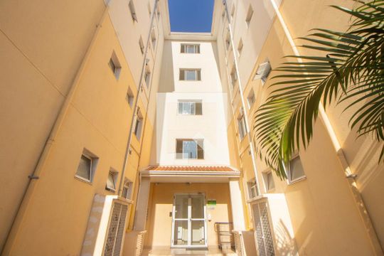 Fachada bloco  de apartamento à venda com 3 quartos, 67m² em Humaitá, Porto Alegre