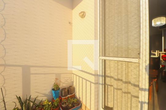 varanda de apartamento à venda com 3 quartos, 67m² em Humaitá, Porto Alegre