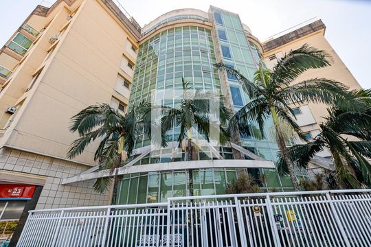 Fachada de apartamento à venda com 2 quartos, 95m² em Itaipu, Niterói