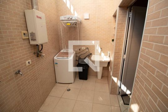 Área de Serviço de casa de condomínio à venda com 4 quartos, 190m² em Parque Imperial, São Paulo