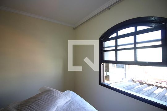 Quarto 1 de casa para alugar com 2 quartos, 110m² em Planalto, São Bernardo do Campo