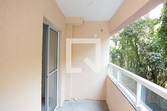 Varanda de kitnet/studio à venda com 1 quarto, 34m² em Jardim Ampliação, São Paulo