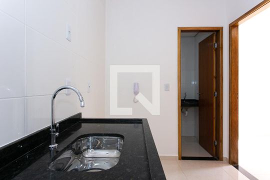 Cozinha de apartamento à venda com 2 quartos, 35m² em Cidade Mãe do Céu, São Paulo