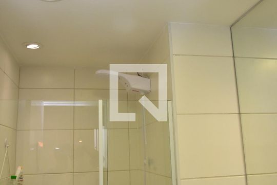 Banheiro de apartamento à venda com 2 quartos, 42m² em Vila Inglesa, São Paulo