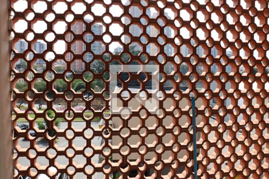 Detalhe da area de serviço de apartamento para alugar com 2 quartos, 80m² em Cambuí, Campinas