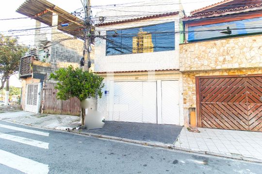 Fachada + Plaquinha de casa para alugar com 1 quarto, 40m² em Jardim Matarazzo, São Paulo