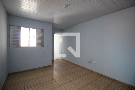Suíte de kitnet/studio para alugar com 1 quarto, 153m² em Jardim Santa Madre Paulina, Sorocaba