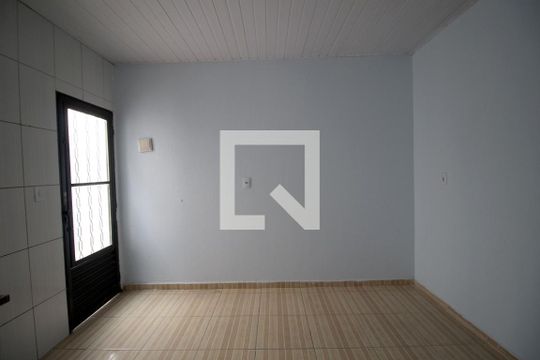 Sala de kitnet/studio para alugar com 1 quarto, 153m² em Jardim Santa Madre Paulina, Sorocaba