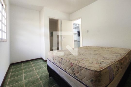Quarto 1 de apartamento para alugar com 1 quarto, 55m² em Pituaçu, Salvador