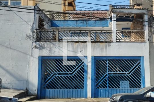 Fachada de casa à venda com 4 quartos, 120m² em Santa Teresinha, São Paulo