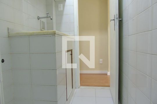 Cozinha de apartamento para alugar com 1 quarto, 39m² em Catete, Rio de Janeiro