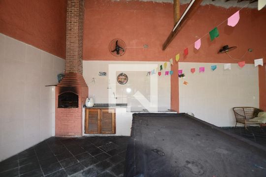Área comum - Churrasqueira de apartamento para alugar com 1 quarto, 38m² em Irajá, Rio de Janeiro