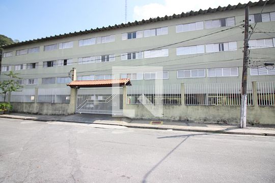 Fachada  de apartamento à venda com 2 quartos, 60m² em Taboão, São Bernardo do Campo