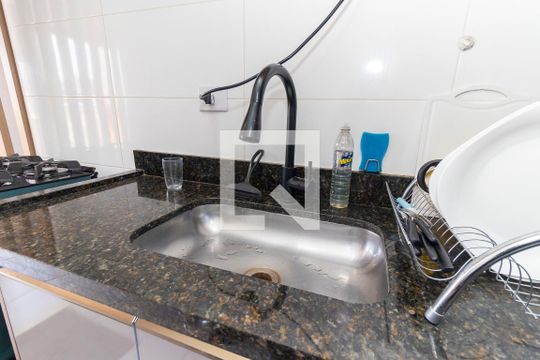 Cozinha e Área de Serviço de apartamento à venda com 2 quartos, 41m² em Parada Xv de Novembro, São Paulo