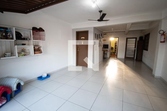 garagem de casa à venda com 5 quartos, 320m² em Campina, São Leopoldo