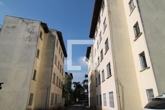 Fachada do bloco de apartamento à venda com 2 quartos, 57m² em Vila Sílvia, São Paulo