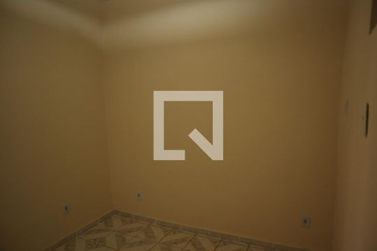 Quarto de casa para alugar com 1 quarto, 60m² em Bento Ribeiro, Rio de Janeiro