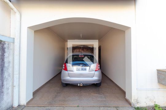 Garagem de casa para alugar com 4 quartos, 660m² em Jardim Paraíso, Campinas