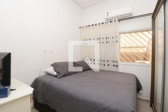 Quarto 1 - Suíte de casa para alugar com 3 quartos, 220m² em Sítio do Morro, São Paulo