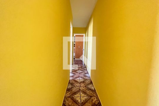 Corredor de apartamento à venda com 2 quartos, 47m² em Jardim Miriam, São Paulo