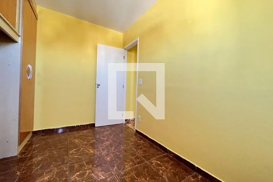 Quarto 1 de apartamento à venda com 2 quartos, 47m² em Jardim Miriam, São Paulo