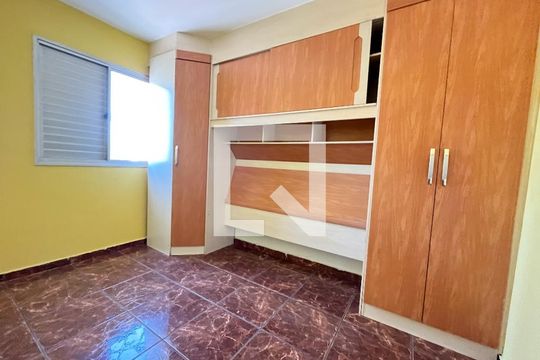 Quarto 1 de apartamento à venda com 2 quartos, 47m² em Jardim Miriam, São Paulo