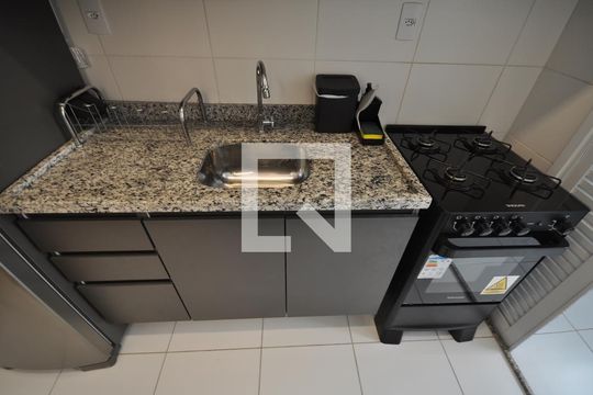 Cozinha de apartamento para alugar com 2 quartos, 49m² em Vila Guilherme, São Paulo