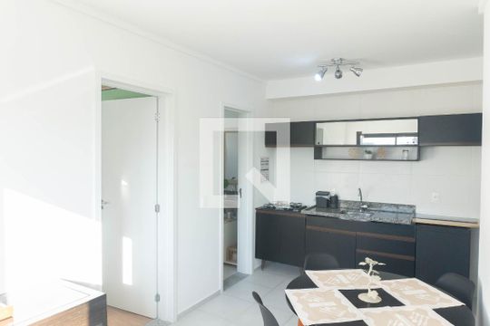 Sala/Cozinha de apartamento à venda com 2 quartos, 37m² em Bela Vista, São Paulo