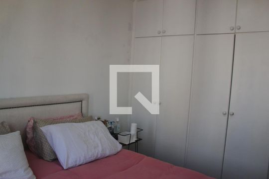 Quarto 1 de apartamento à venda com 2 quartos, 70m² em Jardim Cidália, São Paulo