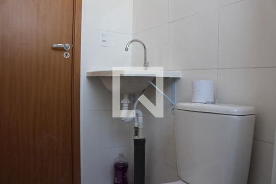 Banheiro de apartamento à venda com 2 quartos, 39m² em Jardim City, Guarulhos