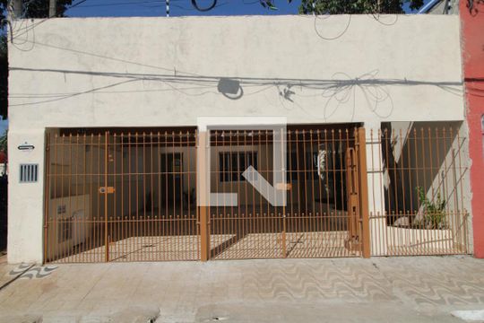 Fachada de casa para alugar com 4 quartos, 173m² em Cidade Dutra, São Paulo
