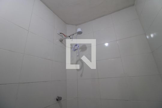 Chuveiro banheiro 1 de casa para alugar com 4 quartos, 173m² em Cidade Dutra, São Paulo