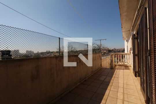 Quintal de casa à venda com 4 quartos, 100m² em Jardim Progresso, Santo André