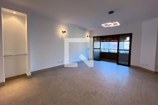 Apartamento à venda com 3 quartos, 161m² em Vila Nova Conceição, São Paulo
