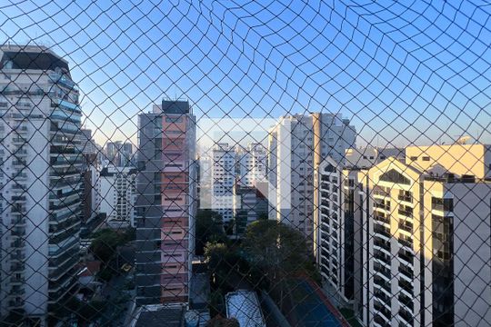 Vista de apartamento à venda com 3 quartos, 161m² em Vila Nova Conceição, São Paulo