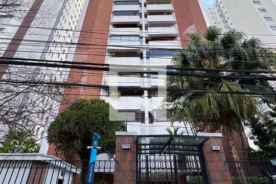 Fachada de apartamento à venda com 3 quartos, 161m² em Vila Nova Conceição, São Paulo
