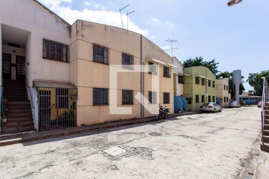 Garagem de apartamento para alugar com 2 quartos, 51m² em Jardim Guanabara, Belo Horizonte