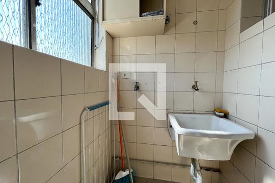 Área de Serviço de apartamento para alugar com 2 quartos, 54m² em Vila Paulista, São Paulo