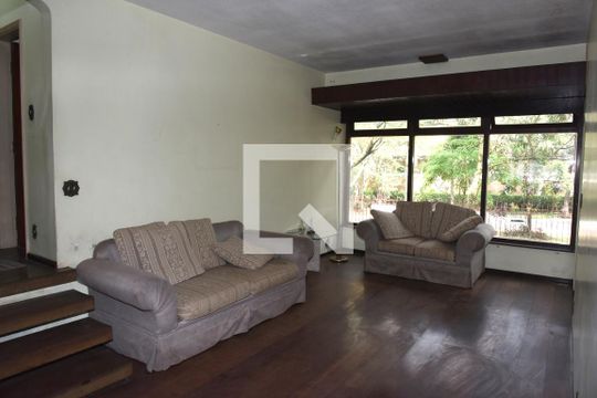 Casa à venda com 4 quartos, 440m² em Jardim Marajoara, São Paulo