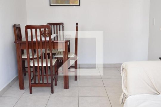 Sala de apartamento para alugar com 2 quartos, 47m² em Campo Grande, Rio de Janeiro