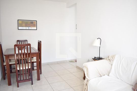 Sala de apartamento para alugar com 2 quartos, 47m² em Campo Grande, Rio de Janeiro